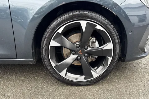 10 of 44 for CUPRA Leon 1.5 eTSI EVO V1 DSG Euro 6 (s/s) 5dr