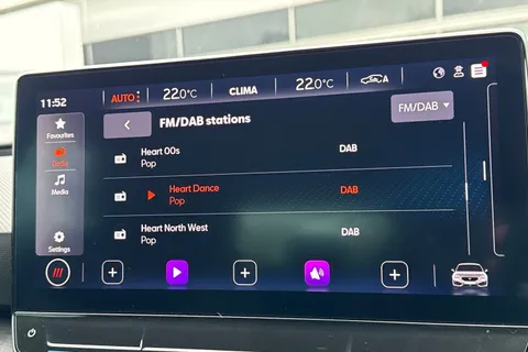 27 of 44 for CUPRA Leon 1.5 eTSI EVO V1 DSG Euro 6 (s/s) 5dr