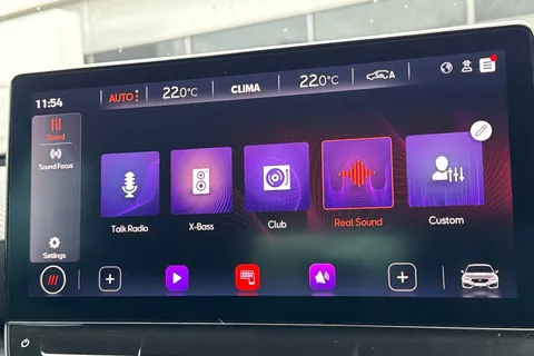 32 of 44 for CUPRA Leon 1.5 eTSI EVO V1 DSG Euro 6 (s/s) 5dr