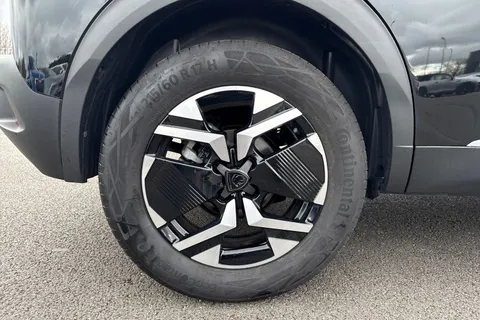 KM25WRJ PEUGEOT 2008 1.2 HYBRID GT e-DSC6 Euro 6 (s/s) 5dr Thumbnail #11