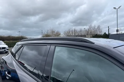 KM25WRJ PEUGEOT 2008 1.2 HYBRID GT e-DSC6 Euro 6 (s/s) 5dr Thumbnail #29