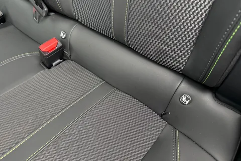 KM25WRJ PEUGEOT 2008 1.2 HYBRID GT e-DSC6 Euro 6 (s/s) 5dr Thumbnail #36