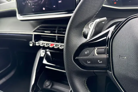 KM25WRJ PEUGEOT 2008 1.2 HYBRID GT e-DSC6 Euro 6 (s/s) 5dr Thumbnail #40