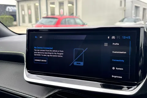 KM25WRJ PEUGEOT 2008 1.2 HYBRID GT e-DSC6 Euro 6 (s/s) 5dr Thumbnail #48