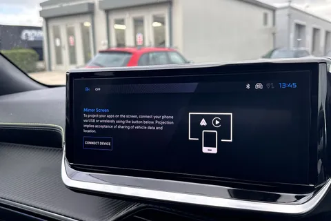 KM25WRJ PEUGEOT 2008 1.2 HYBRID GT e-DSC6 Euro 6 (s/s) 5dr Thumbnail #49