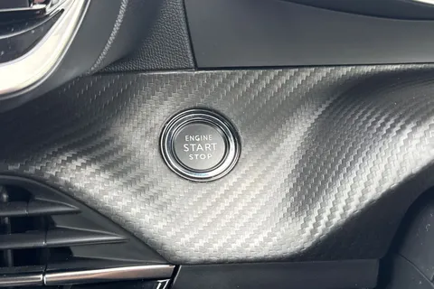 KM25WRJ PEUGEOT 2008 1.2 HYBRID GT e-DSC6 Euro 6 (s/s) 5dr Thumbnail #53