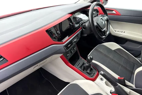 9 of 44 for Volkswagen Polo 1.0 EVO beats Euro 6 (s/s) 5dr