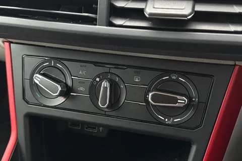 19 of 44 for Volkswagen Polo 1.0 EVO beats Euro 6 (s/s) 5dr