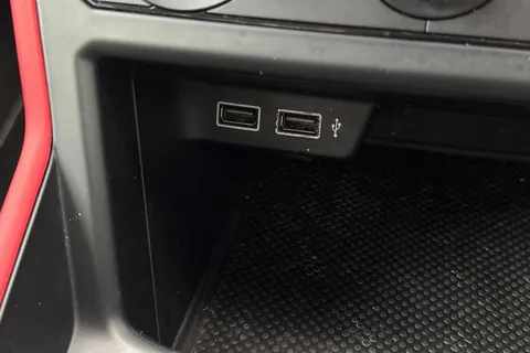 28 of 44 for Volkswagen Polo 1.0 EVO beats Euro 6 (s/s) 5dr