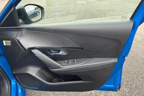 21 of 67 for PEUGEOT e-208 50kWh GT Premium Auto 5dr (7kW Charger)