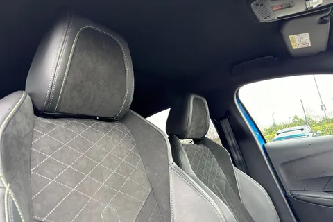 24 of 67 for PEUGEOT e-208 50kWh GT Premium Auto 5dr (7kW Charger)