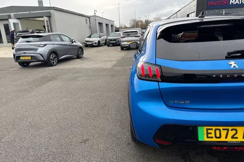 31 of 67 for PEUGEOT e-208 50kWh GT Premium Auto 5dr (7kW Charger)