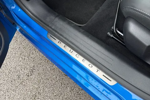 39 of 67 for PEUGEOT e-208 50kWh GT Premium Auto 5dr (7kW Charger)