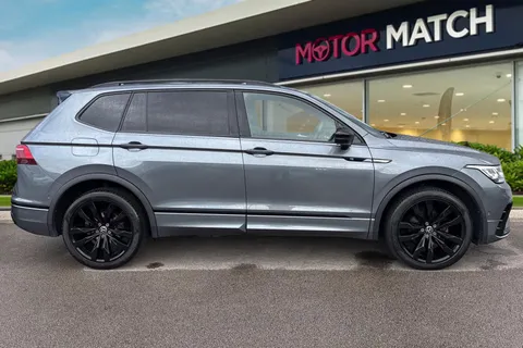 MK73NYF Volkswagen Tiguan Allspace 1.5 TSI R-Line DSG Euro 6 (s/s) 5dr Thumbnail #4