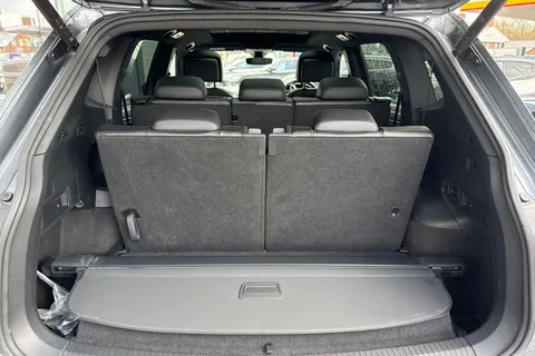 MK73NYF Volkswagen Tiguan Allspace 1.5 TSI R-Line DSG Euro 6 (s/s) 5dr Thumbnail #8