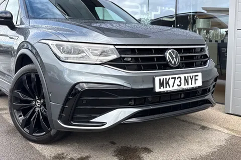 MK73NYF Volkswagen Tiguan Allspace 1.5 TSI R-Line DSG Euro 6 (s/s) 5dr Thumbnail #10