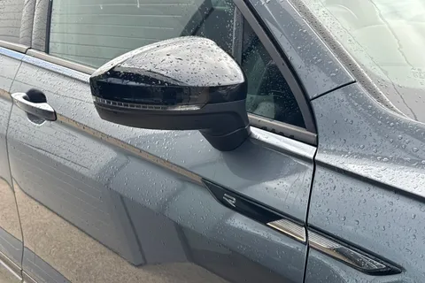 MK73NYF Volkswagen Tiguan Allspace 1.5 TSI R-Line DSG Euro 6 (s/s) 5dr Thumbnail #39