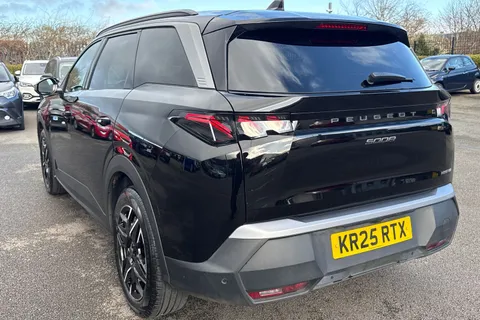 7 of 66 for PEUGEOT 5008 1.2 HYBRID GT e-DSC6 Euro 6 (s/s) 5dr