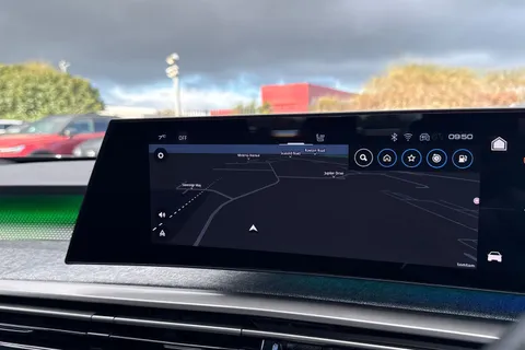 16 of 66 for PEUGEOT 5008 1.2 HYBRID GT e-DSC6 Euro 6 (s/s) 5dr