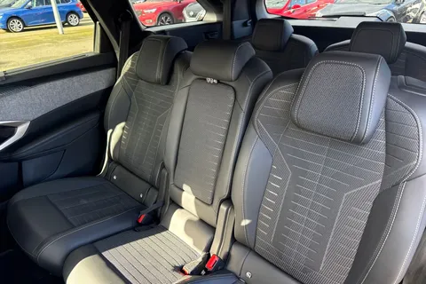 18 of 66 for PEUGEOT 5008 1.2 HYBRID GT e-DSC6 Euro 6 (s/s) 5dr