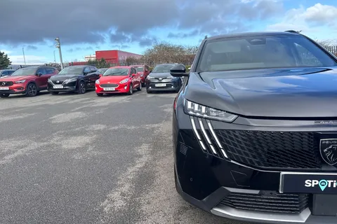 24 of 66 for PEUGEOT 5008 1.2 HYBRID GT e-DSC6 Euro 6 (s/s) 5dr