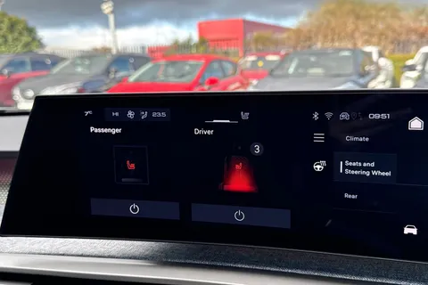 52 of 66 for PEUGEOT 5008 1.2 HYBRID GT e-DSC6 Euro 6 (s/s) 5dr