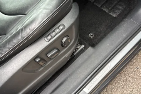 YS72NLM Škoda Kodiaq 1.5 TSI ACT SE L Executive DSG Euro 6 (s/s) 5dr (7 Seat) Thumbnail #36