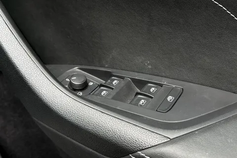 YS72NLM Škoda Kodiaq 1.5 TSI ACT SE L Executive DSG Euro 6 (s/s) 5dr (7 Seat) Thumbnail #37