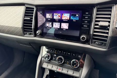 YS72NLM Škoda Kodiaq 1.5 TSI ACT SE L Executive DSG Euro 6 (s/s) 5dr (7 Seat) Thumbnail #40