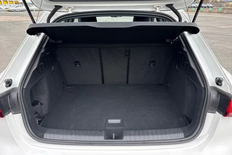 PJ23OMD Audi A3 Sportback Sport 30 TFSI 110 PS 6-speed Thumbnail #8