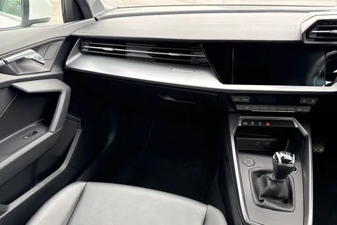 PJ23OMD Audi A3 Sportback Sport 30 TFSI 110 PS 6-speed Thumbnail #21