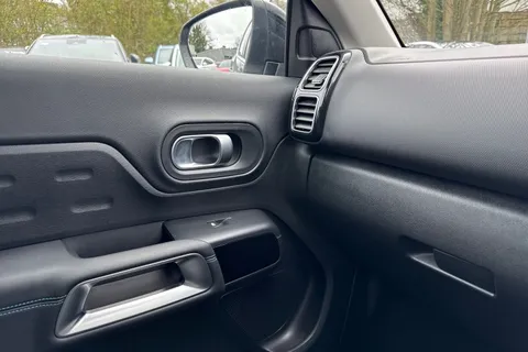 VO74TWX Citroën C5 Aircross 1.6 14.2kWh MAX e-EAT8 Euro 6 (s/s) 5dr Thumbnail #40