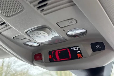 VO74TWX Citroën C5 Aircross 1.6 14.2kWh MAX e-EAT8 Euro 6 (s/s) 5dr Thumbnail #41