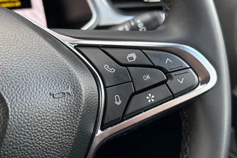 WG25JTX Renault Captur 1.6 E-TECH techno Auto Euro 6 (s/s) 5dr Thumbnail #33