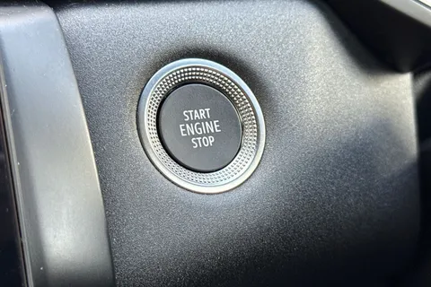 WG25JTX Renault Captur 1.6 E-TECH techno Auto Euro 6 (s/s) 5dr Thumbnail #38