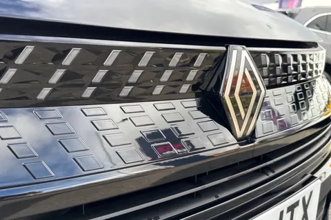 WG25JTX Renault Captur 1.6 E-TECH techno Auto Euro 6 (s/s) 5dr Thumbnail #46