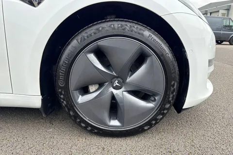 10 of 66 for Tesla Model 3 (Dual Motor) Long Range Auto 4WDE 4dr