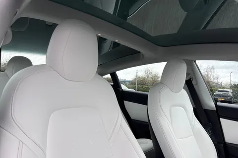 24 of 66 for Tesla Model 3 (Dual Motor) Long Range Auto 4WDE 4dr