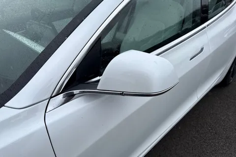 30 of 66 for Tesla Model 3 (Dual Motor) Long Range Auto 4WDE 4dr