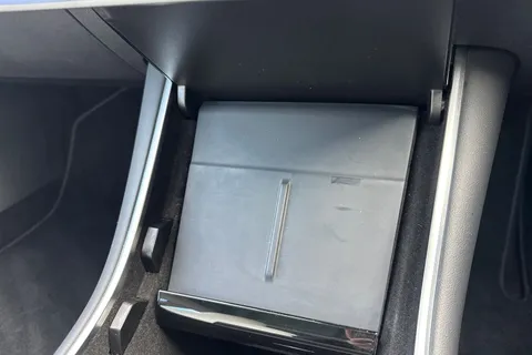 54 of 66 for Tesla Model 3 (Dual Motor) Long Range Auto 4WDE 4dr