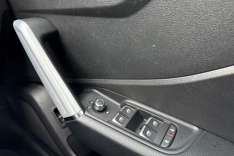 LR69NRX Audi Q2 1.6 TDI 30 Sport Euro 6 (s/s) 5dr Thumbnail #21