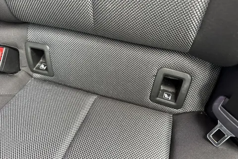 LR69NRX Audi Q2 1.6 TDI 30 Sport Euro 6 (s/s) 5dr Thumbnail #33