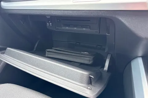 LR69NRX Audi Q2 1.6 TDI 30 Sport Euro 6 (s/s) 5dr Thumbnail #38