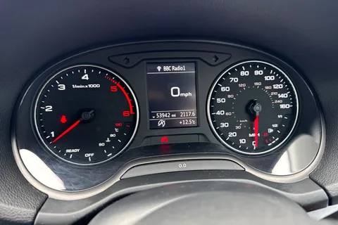 LR69NRX Audi Q2 1.6 TDI 30 Sport Euro 6 (s/s) 5dr Thumbnail #39