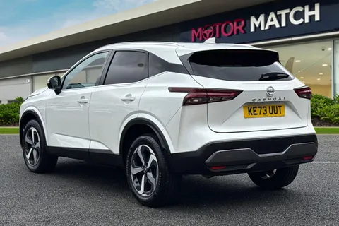 KE73UUT Nissan Qashqai 1.3 DIG-T MHEV N-Connecta XTRON Euro 6 (s/s) 5dr Thumbnail #3