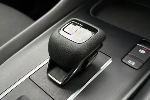 KE73UUT Nissan Qashqai 1.3 DIG-T MHEV N-Connecta XTRON Euro 6 (s/s) 5dr Thumbnail #21