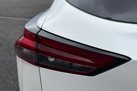 KE73UUT Nissan Qashqai 1.3 DIG-T MHEV N-Connecta XTRON Euro 6 (s/s) 5dr Thumbnail #33