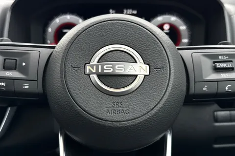 KE73UUT Nissan Qashqai 1.3 DIG-T MHEV N-Connecta XTRON Euro 6 (s/s) 5dr Thumbnail #37