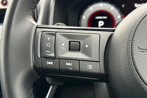 KE73UUT Nissan Qashqai 1.3 DIG-T MHEV N-Connecta XTRON Euro 6 (s/s) 5dr Thumbnail #38