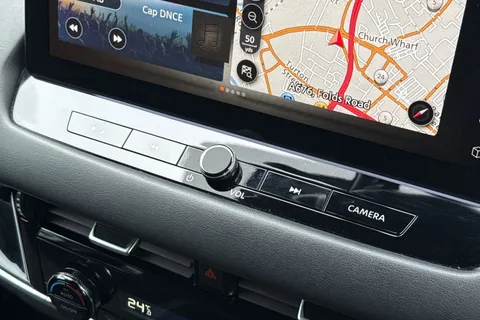 KE73UUT Nissan Qashqai 1.3 DIG-T MHEV N-Connecta XTRON Euro 6 (s/s) 5dr Thumbnail #44